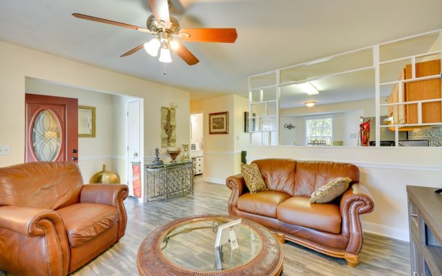 Central High Point Home < 1 Mi to Downtown!