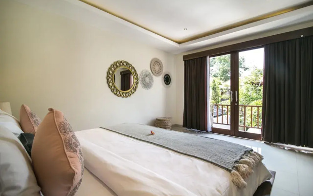 MariJo Villa