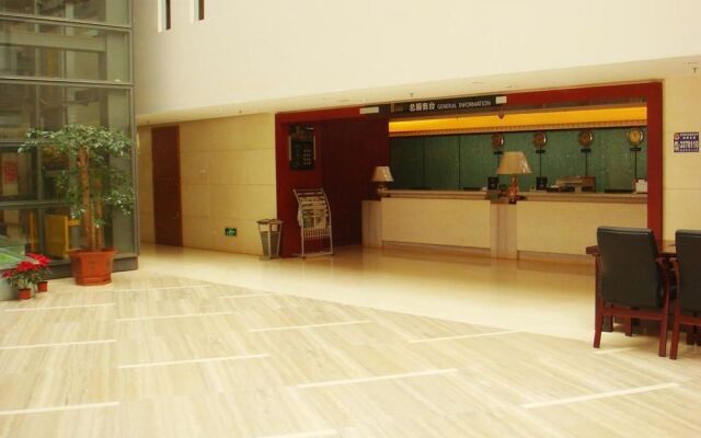 Kunming Changshui Airport Dezun Business Hotel