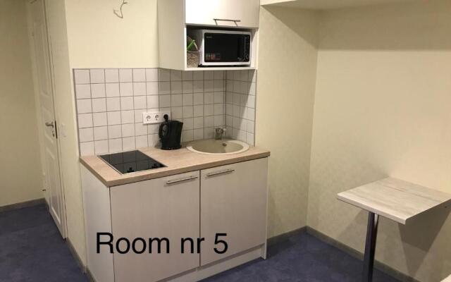 Liivalaia 40 cozy kitchen studio
