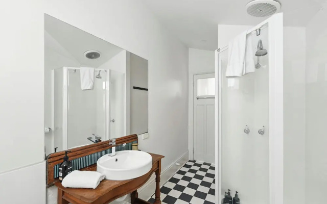 3 Bedroom House - Sandy Bay