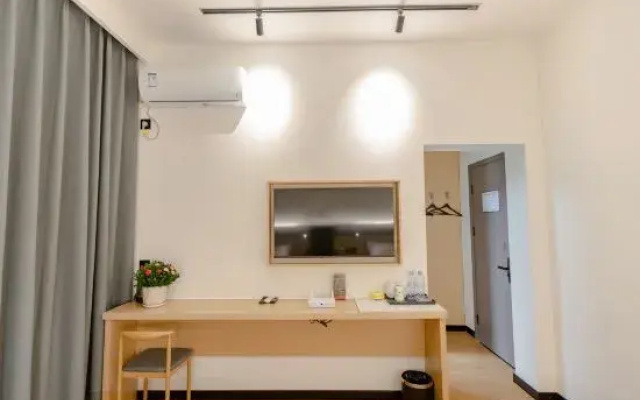 Snails Hostel