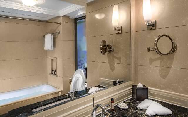 Kunming Green Lake Hotel