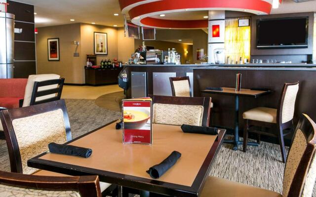 Cambria hotel & suites Indianapolis Airport
