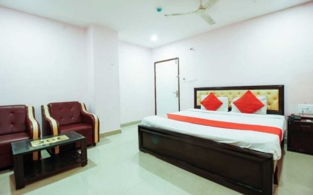 iROOMZ Hotel Diamond Park