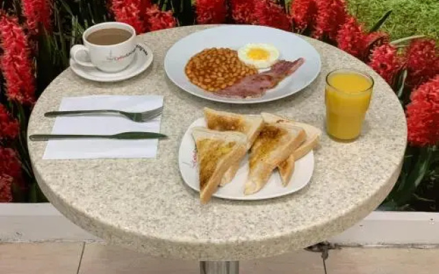 Lyon House Hotel