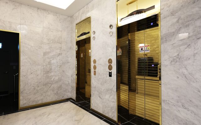 Mari Hotel