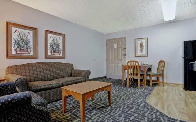 Metro Scottsdale Apartments