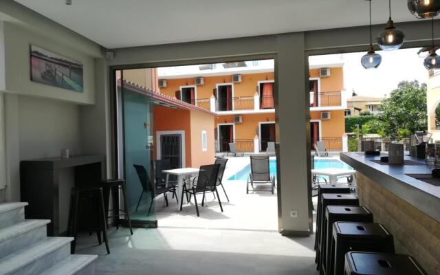 Dionisos Apartments