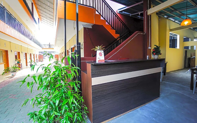 OYO 1720 A2b Residence