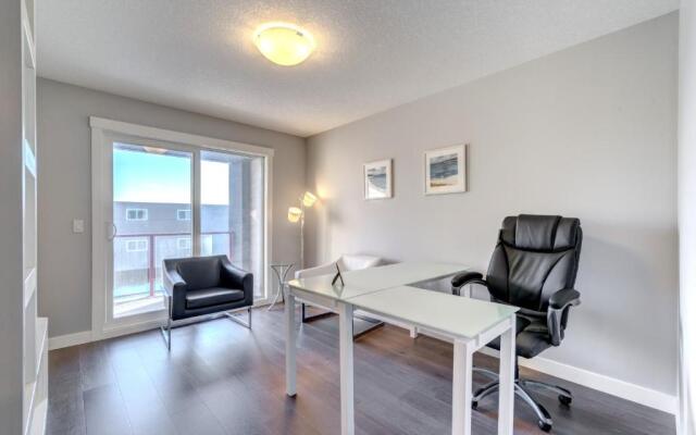 Three-Bedroom House with Balcony #33 Sunalta Downtown