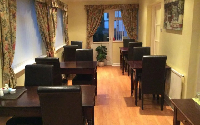 White Lodge Guest House