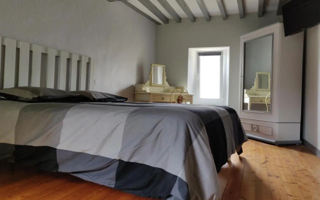 Aux Belles Pierres (Adults Only)