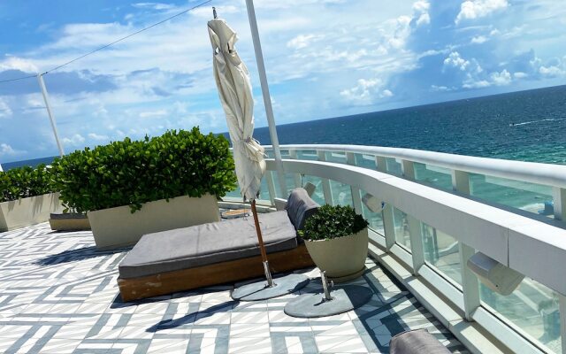 OneLuxStay at W Residences