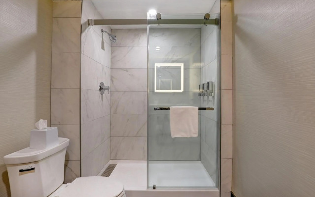 Four Points by Sheraton St. Catharines Niagara Suites