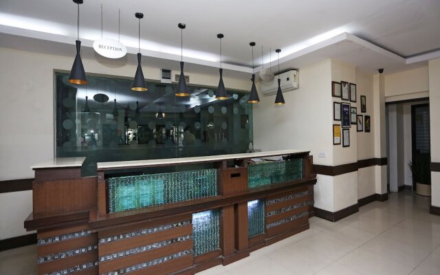 OYO 645 Hotel Tourist Deluxe