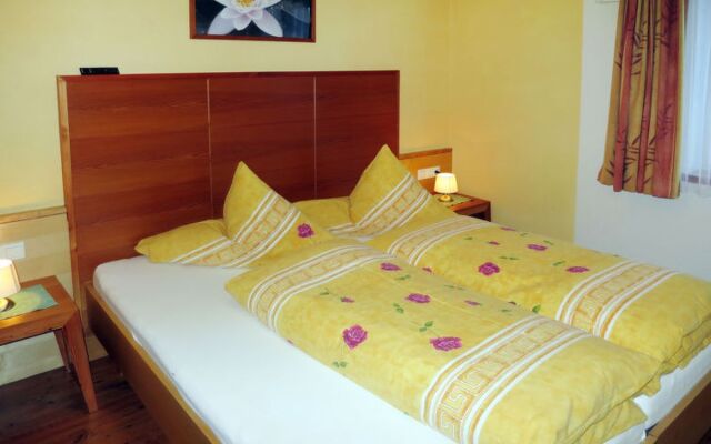 Apart Sonja (KPL648)