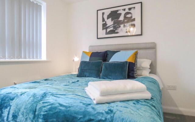 Tudors eSuites Two Bedroom House