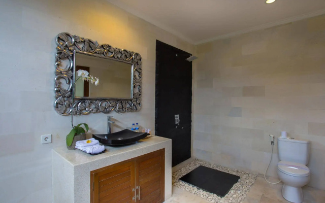 Sandi Agung Villa