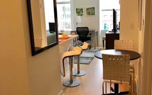 Cook City Suites - 1616 Walnut Street