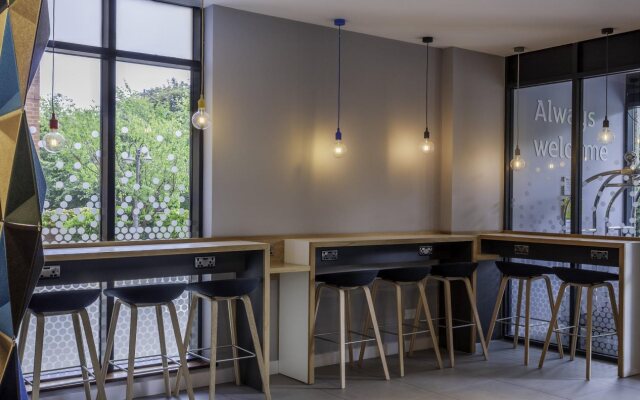 Holiday Inn Express Hotel Dublin Airport by IHG