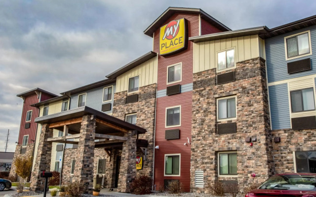 My Place Hotel - Fargo, ND