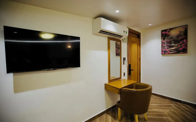 La Fleur Premium Central Apartment