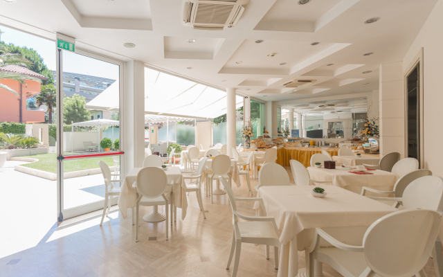 Luna Riccione Aqua Spa - Adults Only