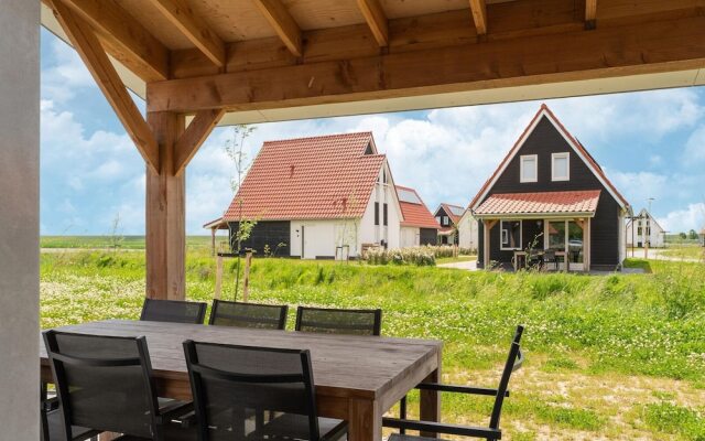 Seaside Comfort Near Scherpenisse