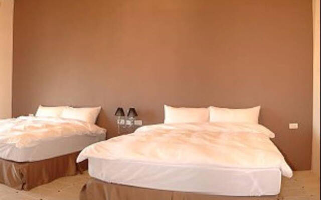 Bohemian Holiday Inn