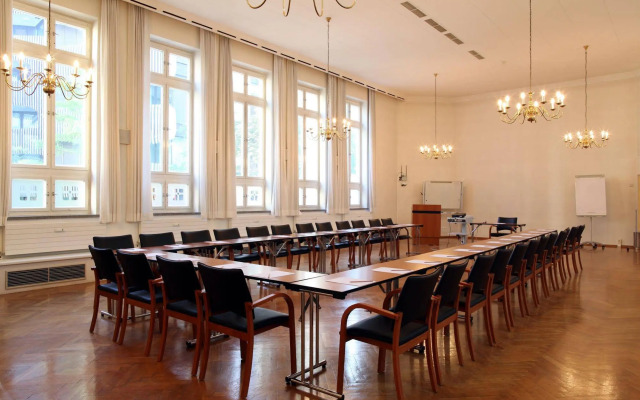 Dietrich-Bonhoeffer-Hotel