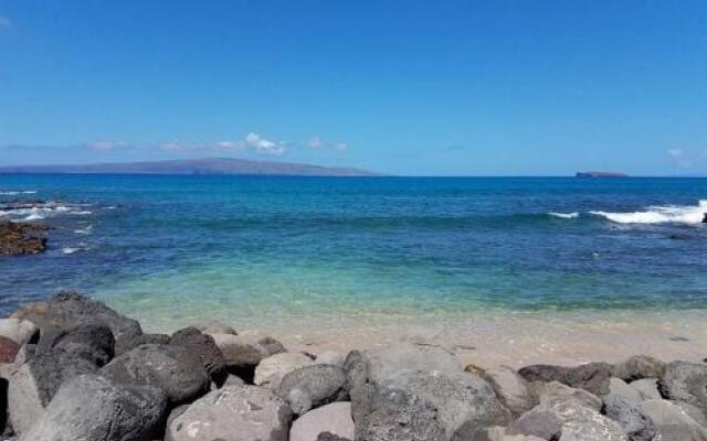 Lahaina Luxury Beach Condos