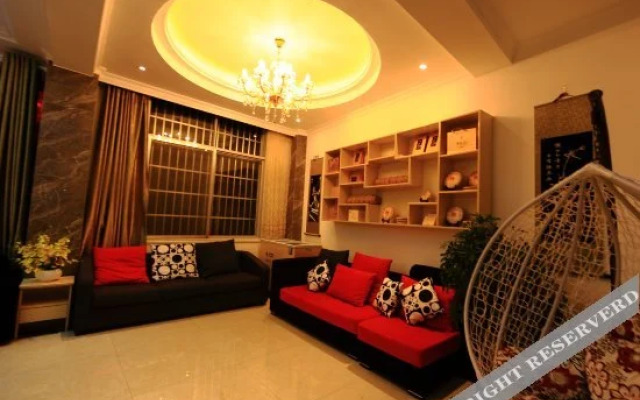 TOWO Holiday Hotel (Fenghuang)