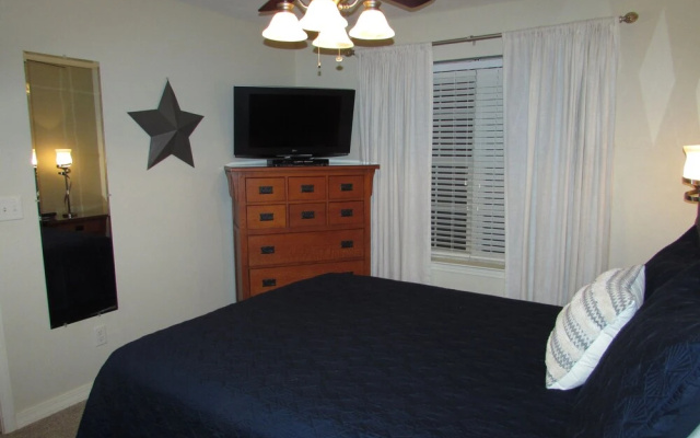 Condo A-2 3 Bedroom Condo by Redawning