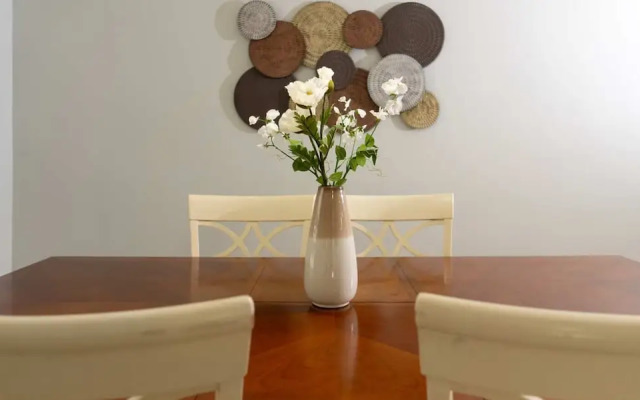 Beautiful Vacation Home Near Disney