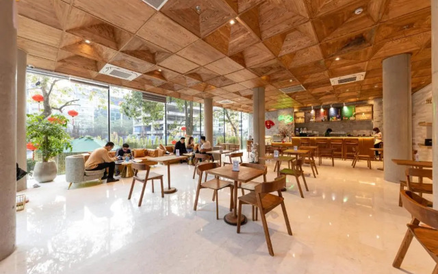 22Housing - 22Land Residence Hotel