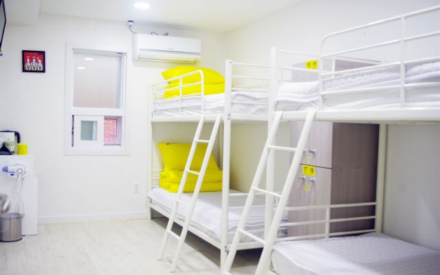 24 Guesthouse Yeosu