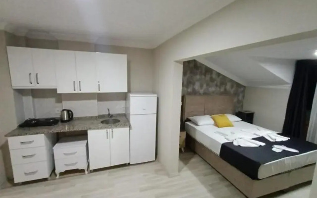 The Queens Suite Hotel