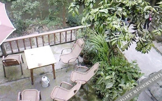 Ya'an Shangli Moziwan Inn