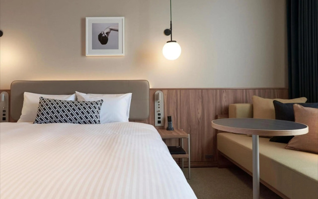 Cross Life Hakata Tenjin