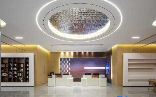 Ramada Hotel (Horgos Guomeng Branch)