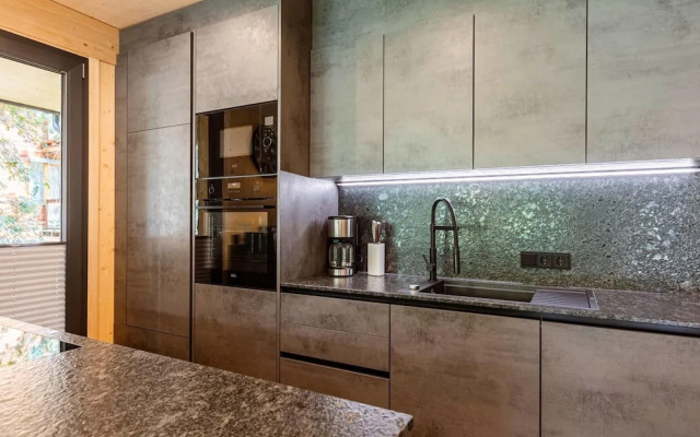 Appealing Apartment With Pool