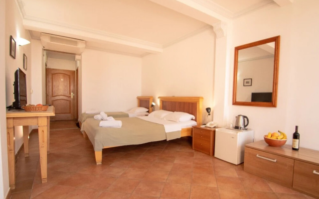Levantin Inn