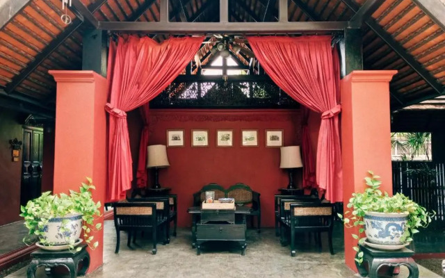 Tri Yaan Na Ros Colonial House