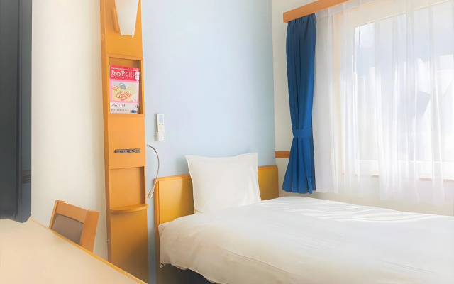 Toyoko Inn Fukuoka Tenjin – Guest Rooms – Fukuoka