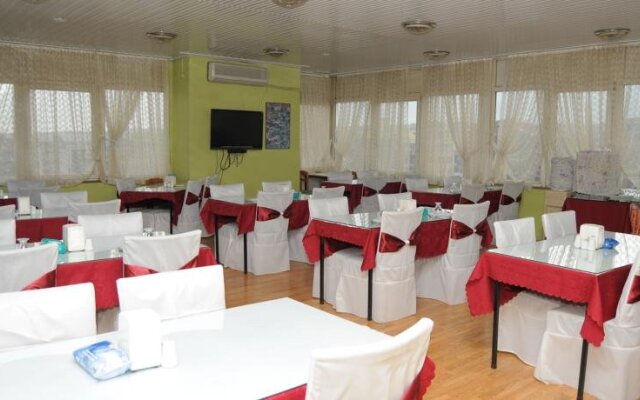 Mesut Hotel