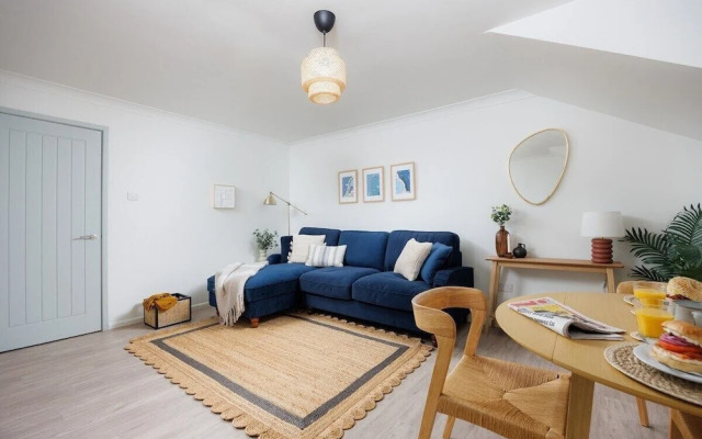 Luxury Penthouse 2 bed Apartment