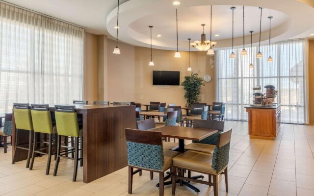 Comfort Suites Barstow near I-15