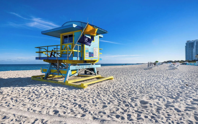 The Shoreline Suites