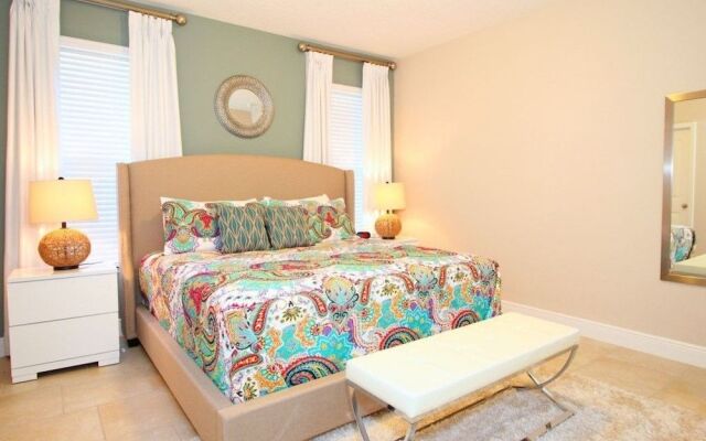 5 Bedrooms Vacation Homes by RedAwning